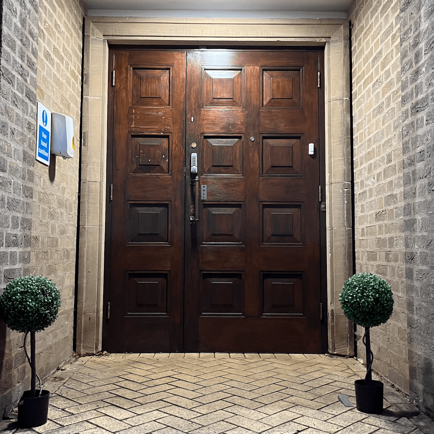 sutton-coldfield-masjid-rear-entrance